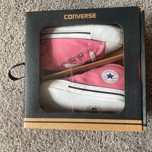 Converse Unisex-Child First Star High Top Sneaker Crib Shoe